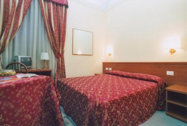 Caput Mundi Hotel Rome Buitenkant foto
