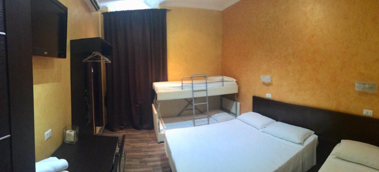 Caput Mundi Hotel Rome Buitenkant foto