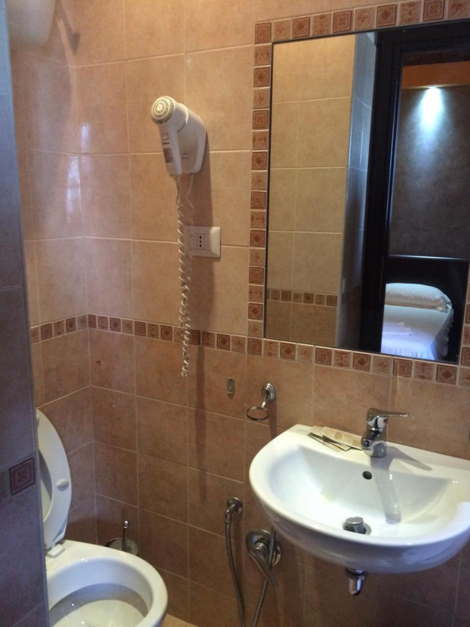 Caput Mundi Hotel Rome Buitenkant foto